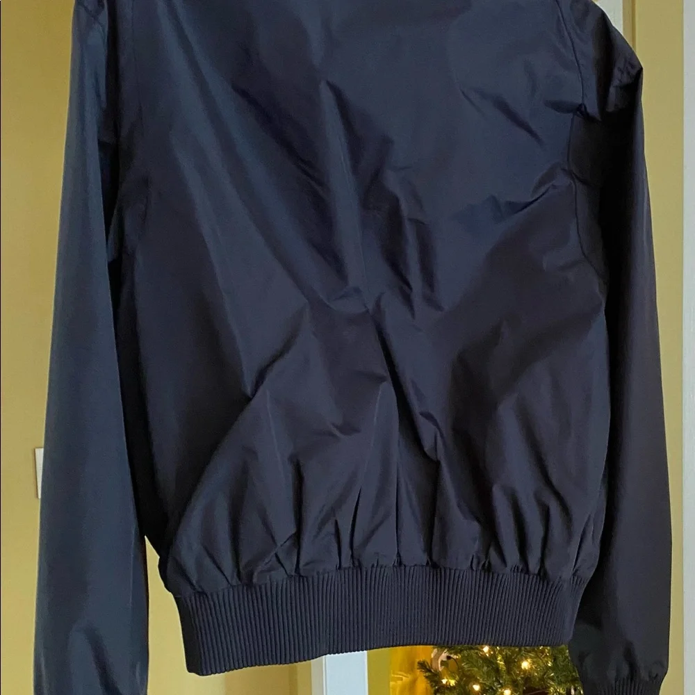 Selected windbreakers - Picture 2 of 4